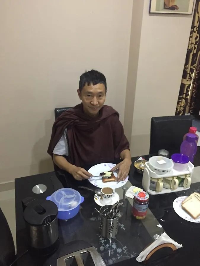 ורנאסי Travelling Troopers Homestay